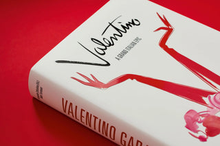 Valentino. A Grand Italian Epic Taschen  Galerie Roschlaub
